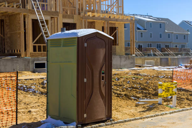 Portable Toilets for Disaster Relief Sites in Bear Creek, FL